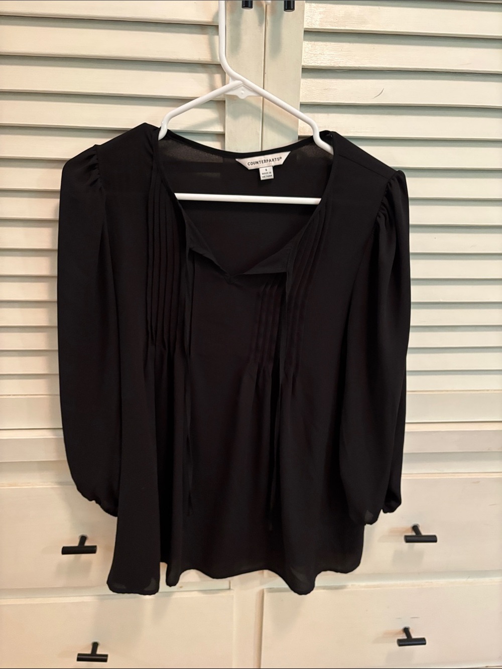 Counterparts Black V-Neck Pintuck Long-Sleeve Blouse